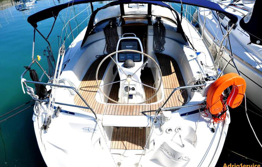 Photo #4 - Bavaria 33 Cruiser (Small AS) in Izola - 25231