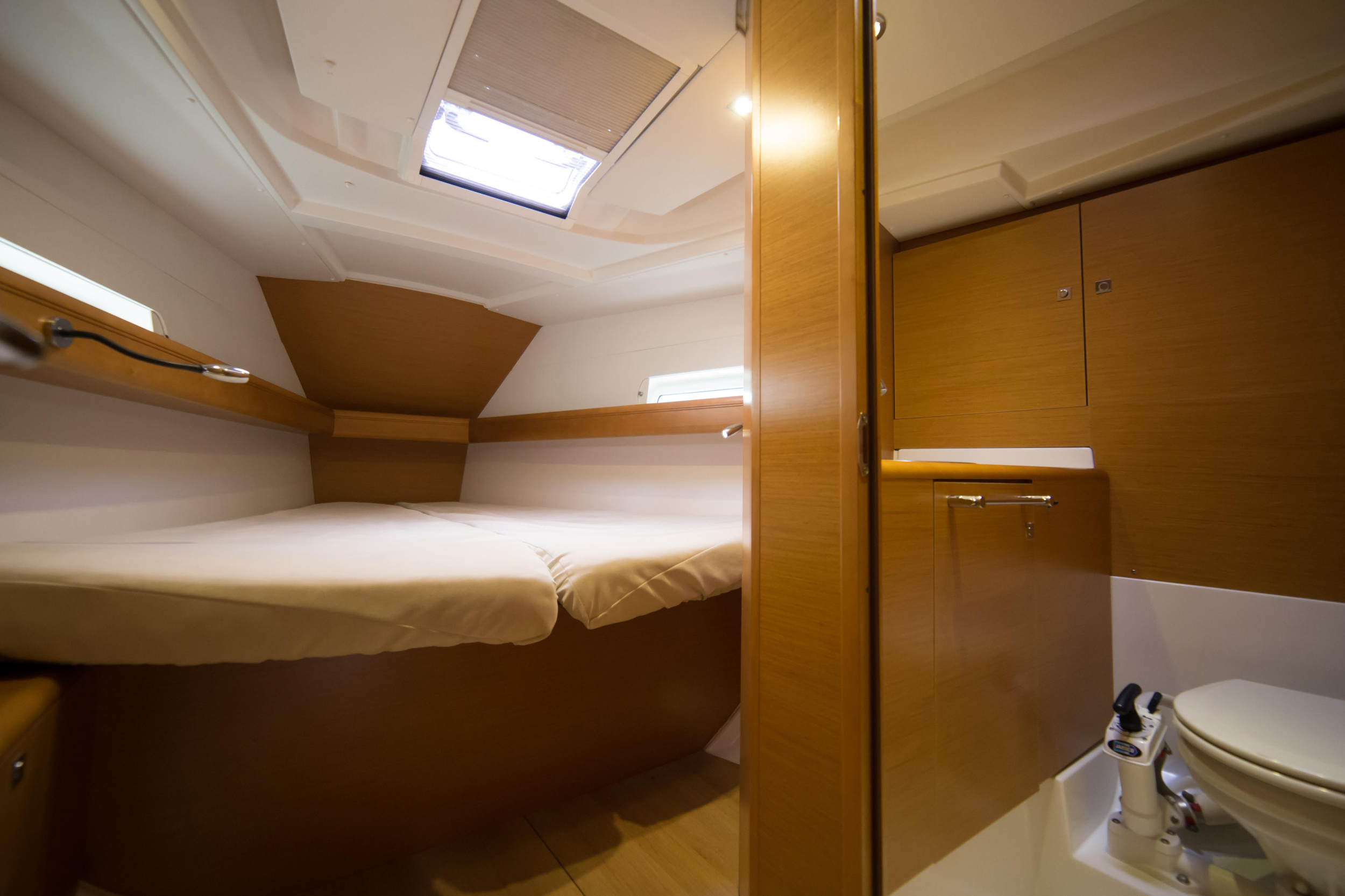 Photo #37 - Sun Odyssey 409 (Leonidas) in Athens - 20975