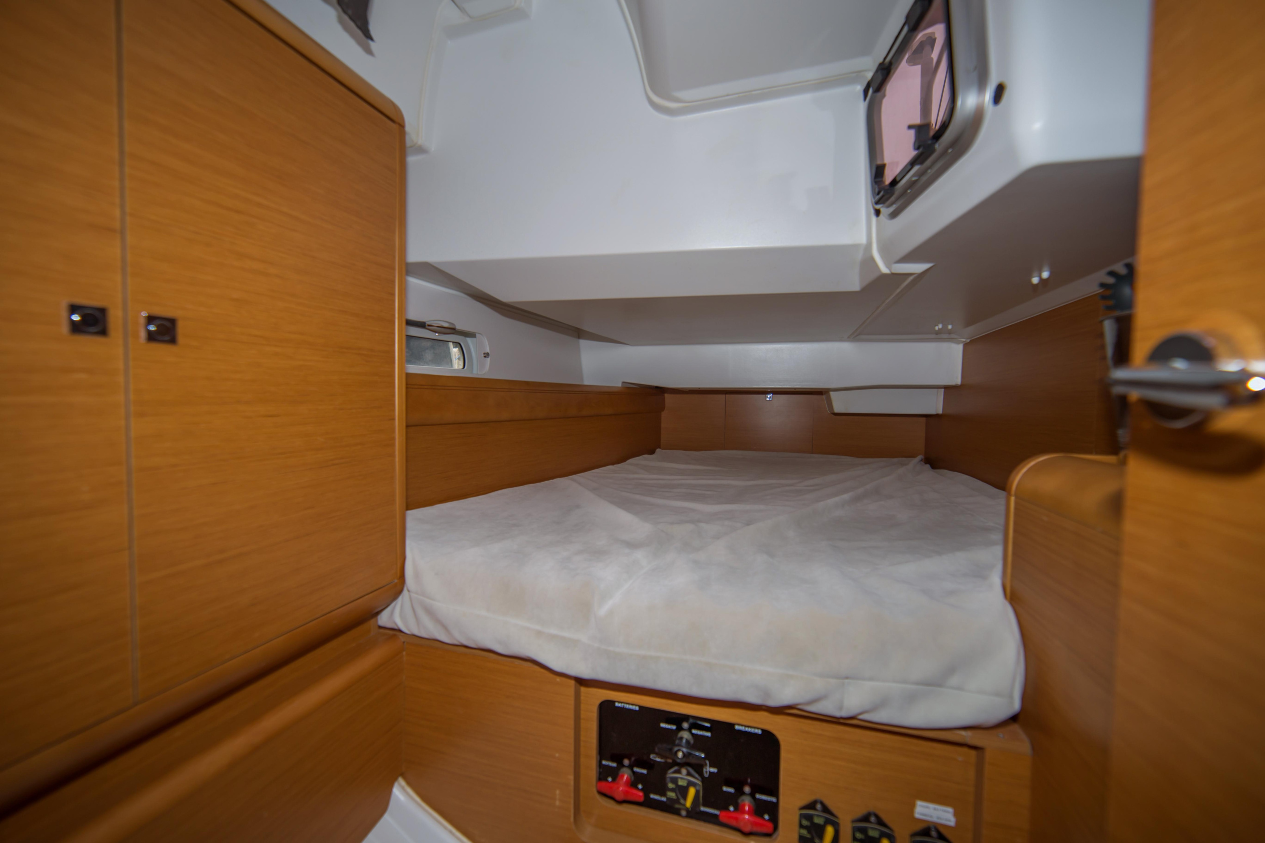Photo #69 - Sun Odyssey 409 (Leonidas) in Athens - 20975