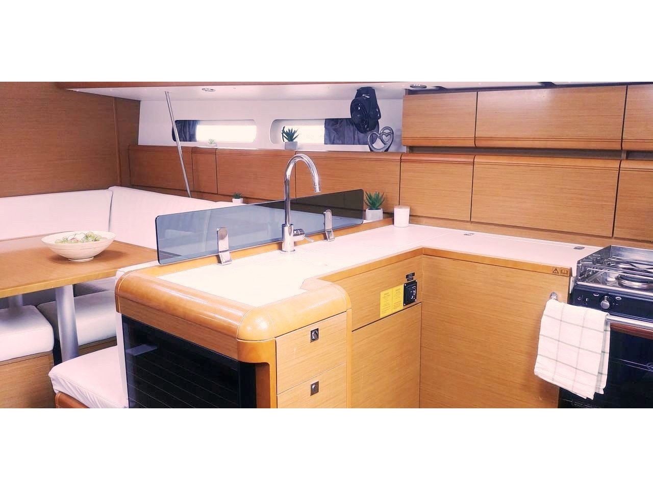 Photo #5 - Sun Odyssey 409 (ARIES) en Baska Voda - 15832