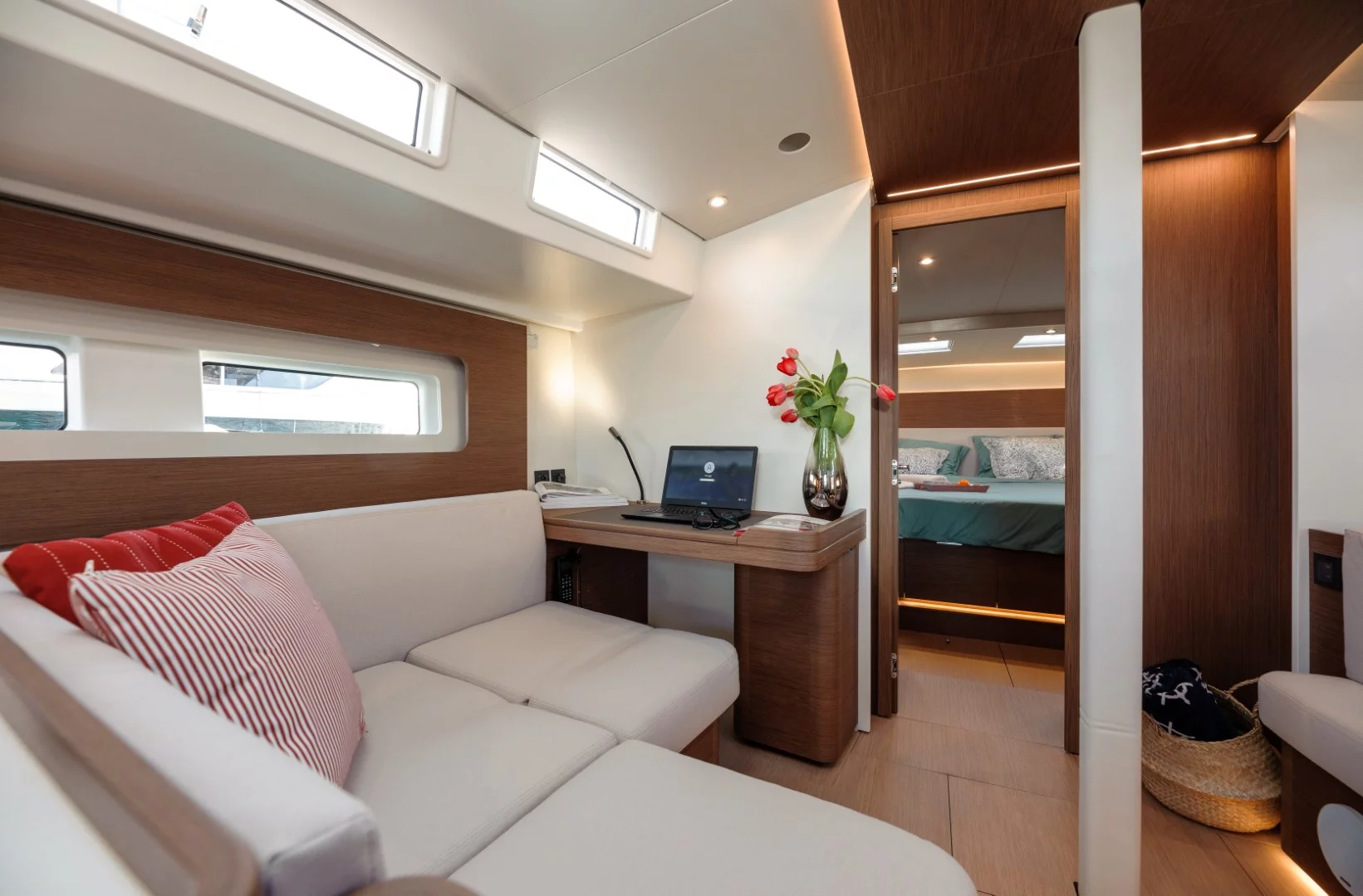 Oceanis Yacht 54 (BIG BLUE)  - 31