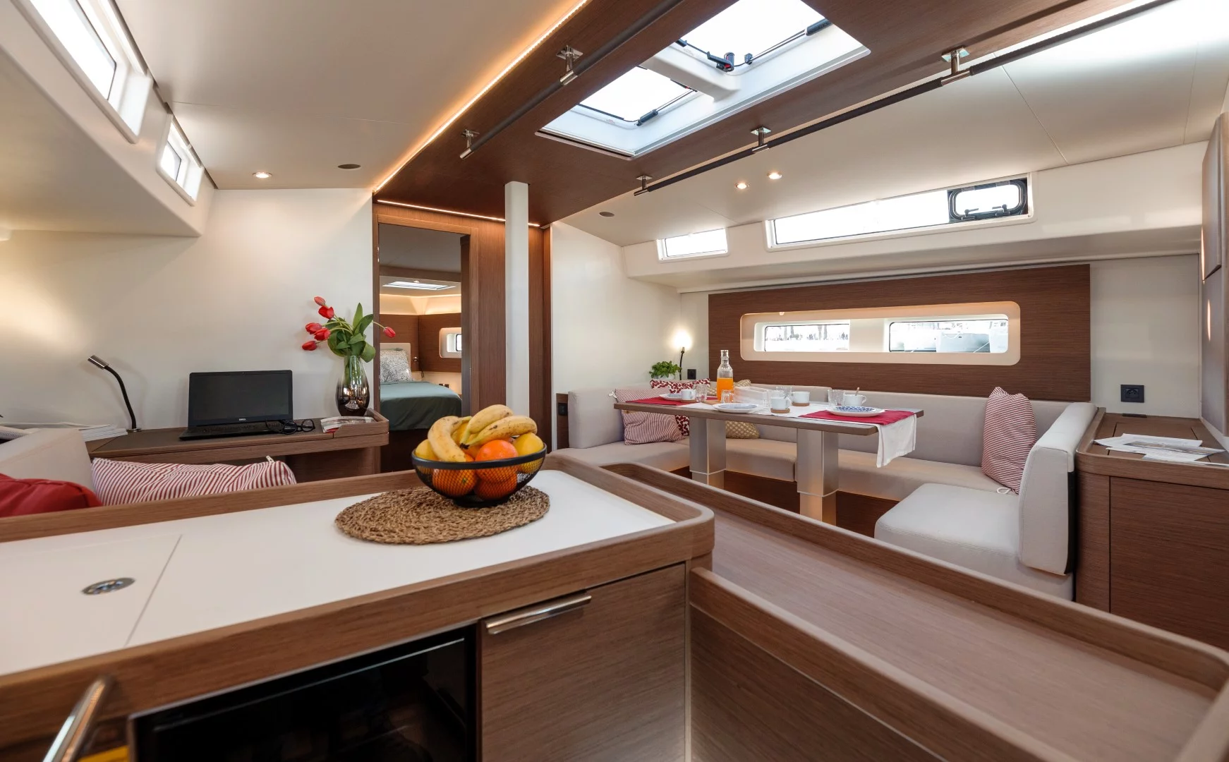 Oceanis Yacht 54 (BIG BLUE)  - 39