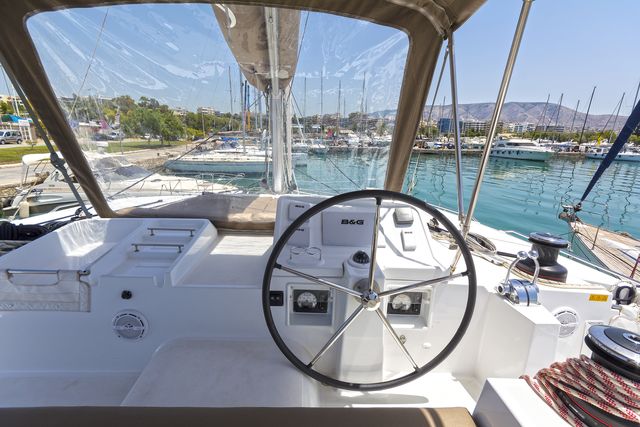 Photo #5 - Lagoon 450 Fly (Anna Tessa) en Lefkada - 18716