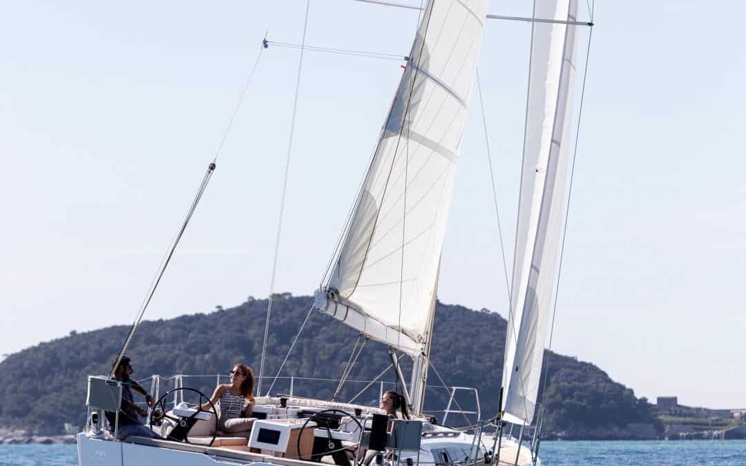Photo #4 - Dufour 390 (Mitoalla) in Palma - 21517