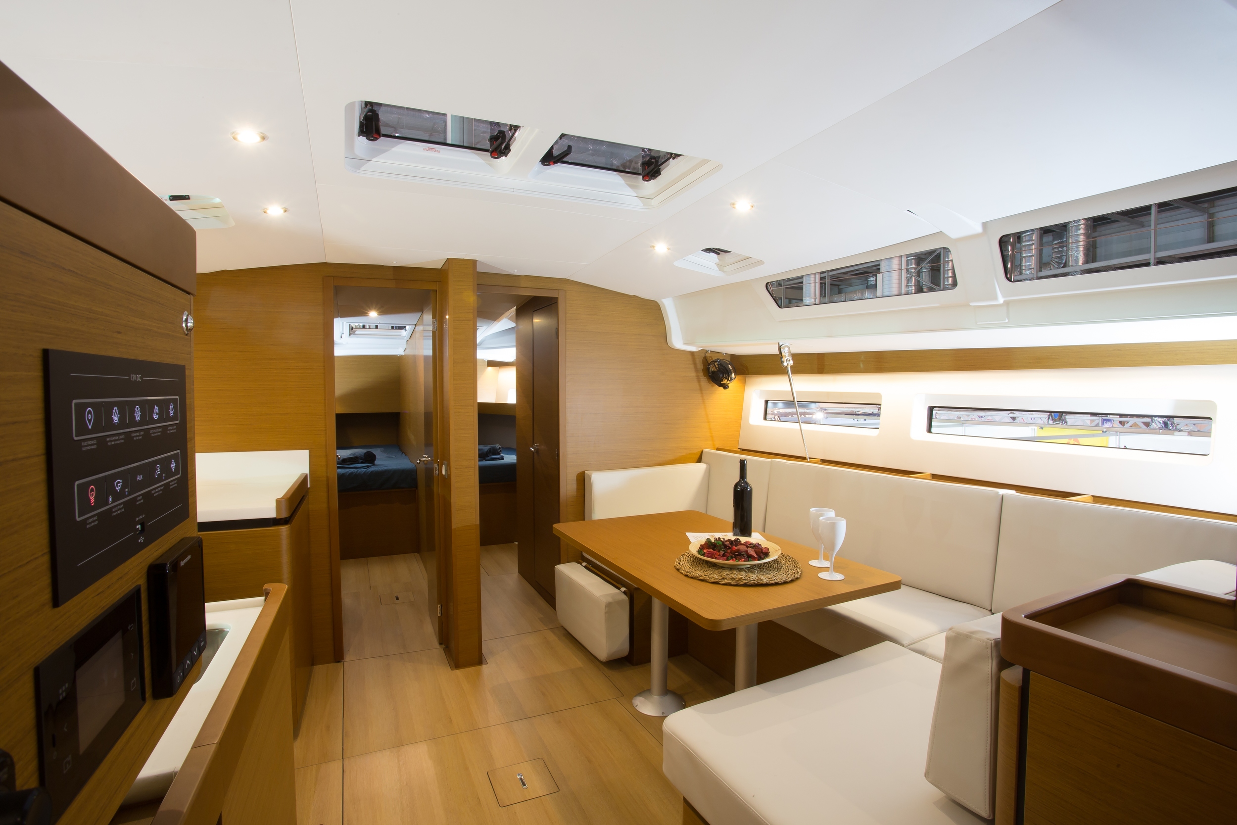Photo #10 - Sun Odyssey 490 (Wanderlust) en Athènes - 21590