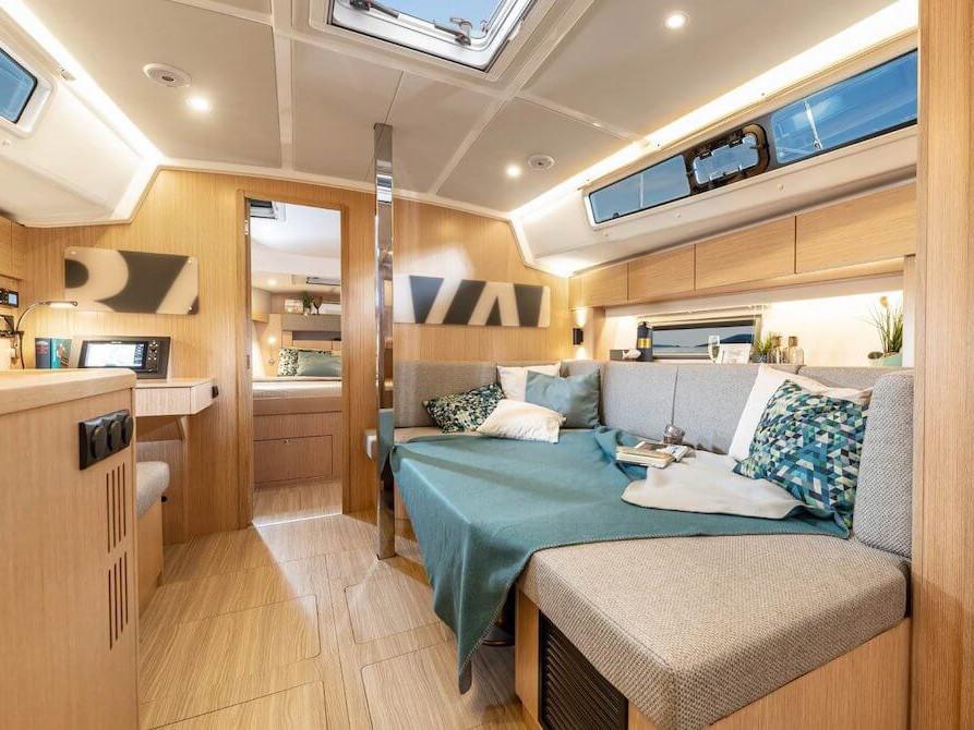 Photo #8 - Bavaria C38 (MOYA) en Krk - 21593