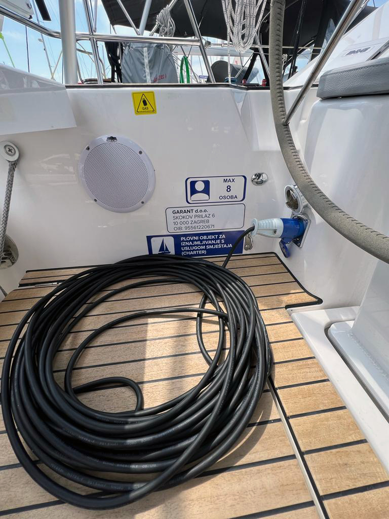 Photo #19 - Bavaria C42 (GALA) in Krk - 21603