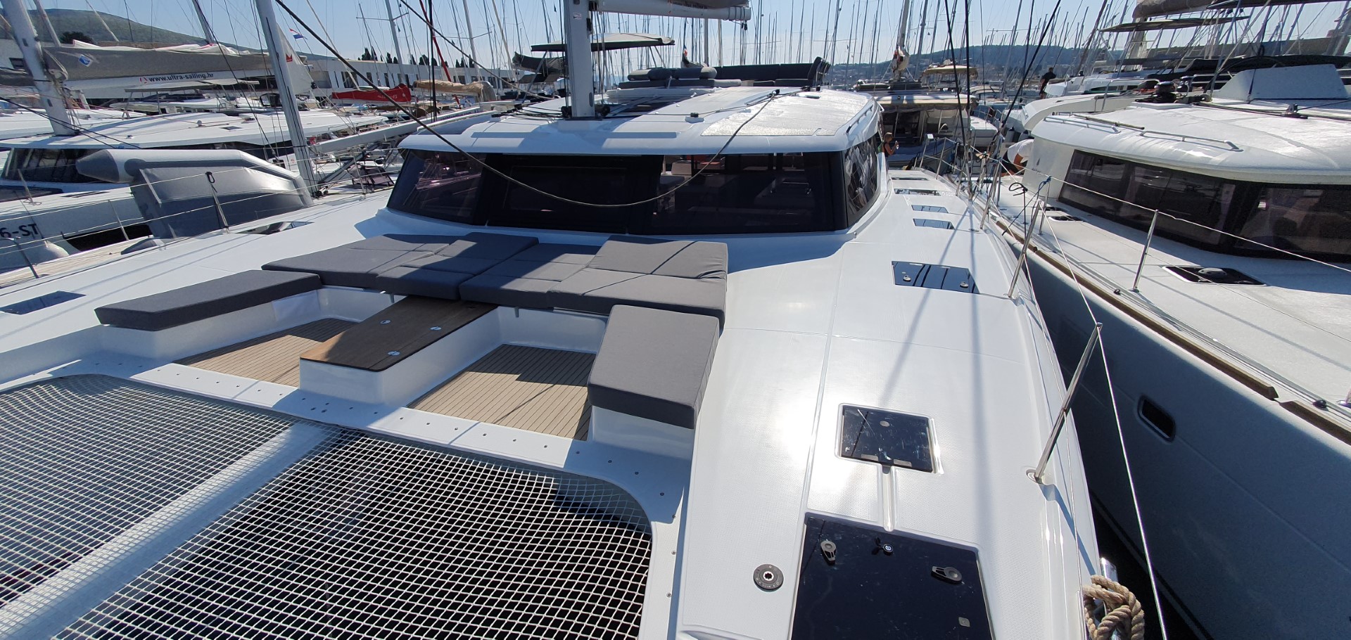 Photo #15 - Aura 51 (COSMOS) in Trogir - 17226