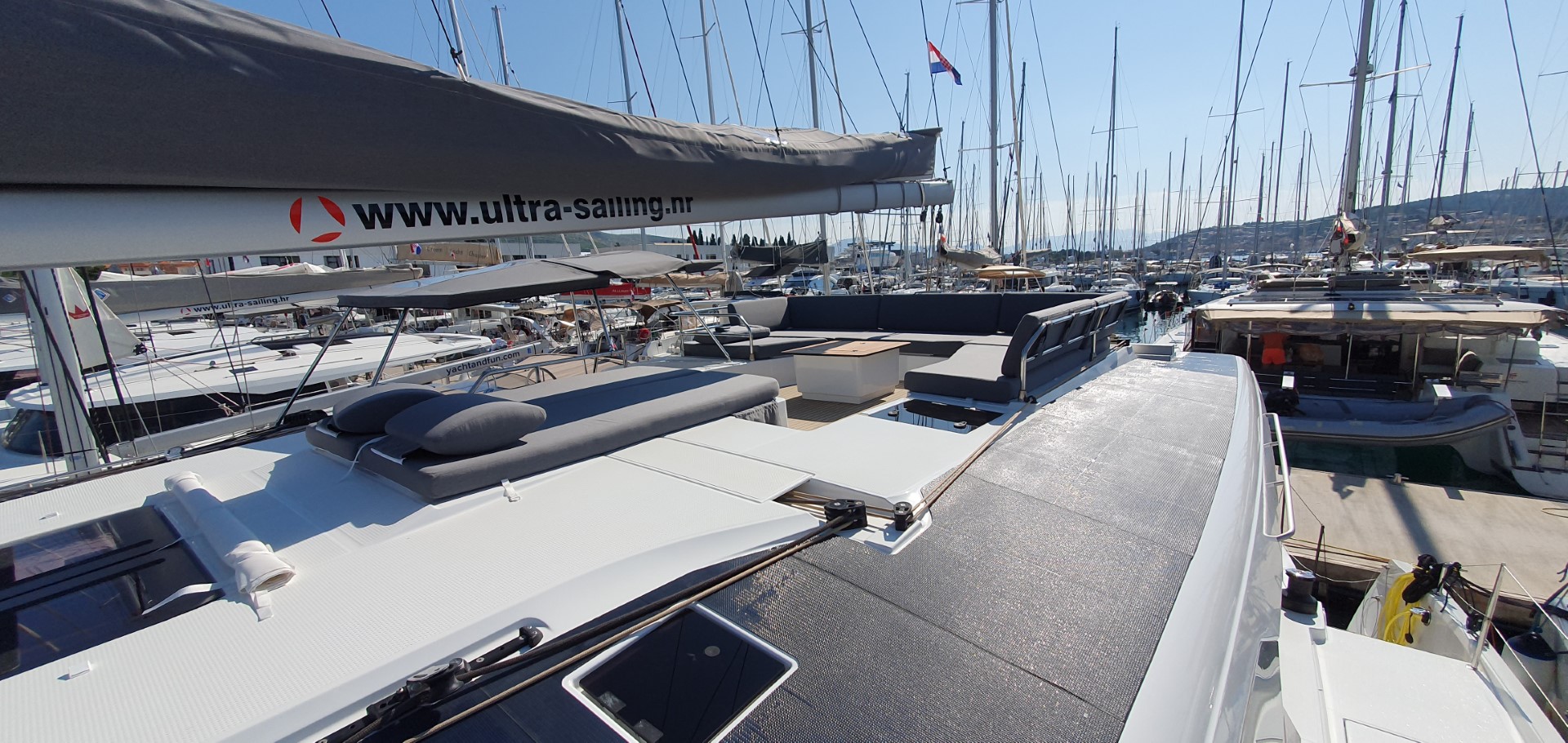 Photo #24 - Aura 51 (COSMOS) in Trogir - 17226