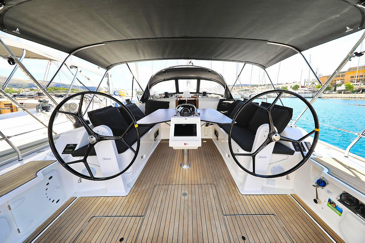 Photo #4 - Bavaria Cruiser 46 (SEA LEGEND) in Krk - 20480