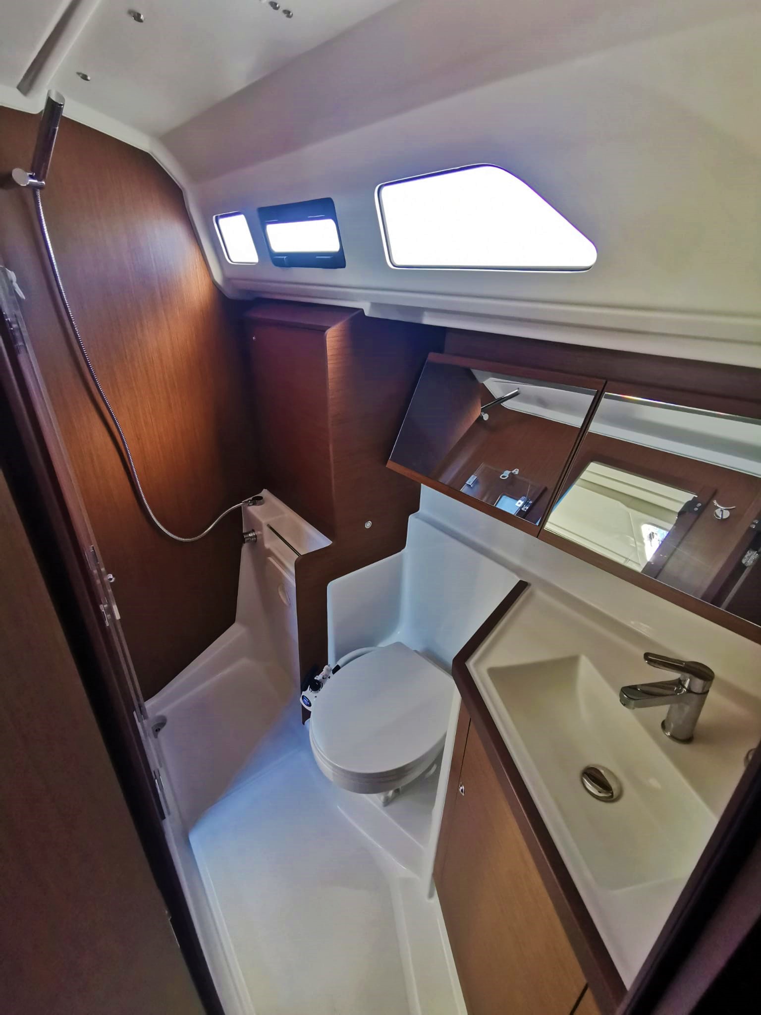 Photo #7 - Oceanis 40.1 - 4 cab (STARLIGHT) en Pomer - 16178