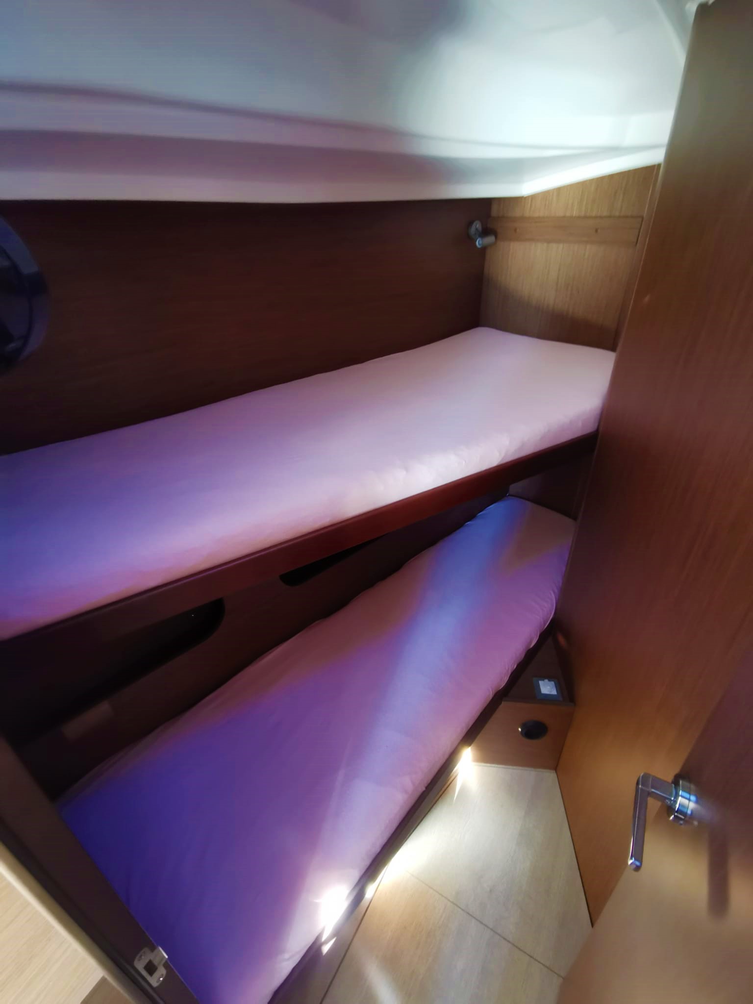 Photo #9 - Oceanis 40.1 - 4 cab (STARLIGHT) en Pomer - 16178