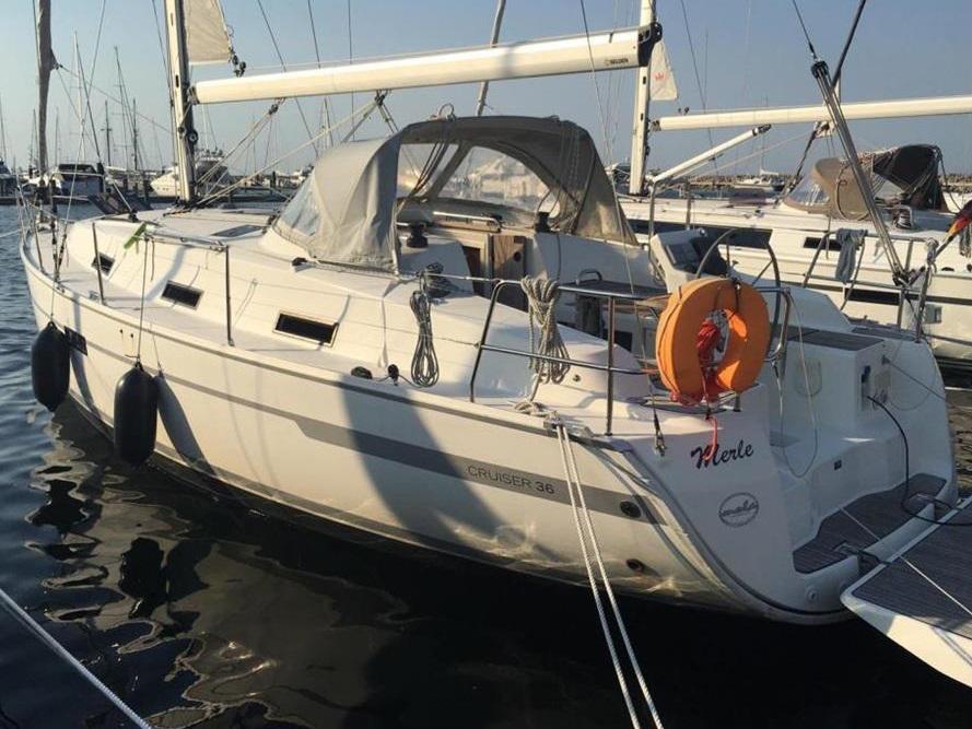 Photo #1 - Bavaria 36 (Kiwi) en Marina - 25478
