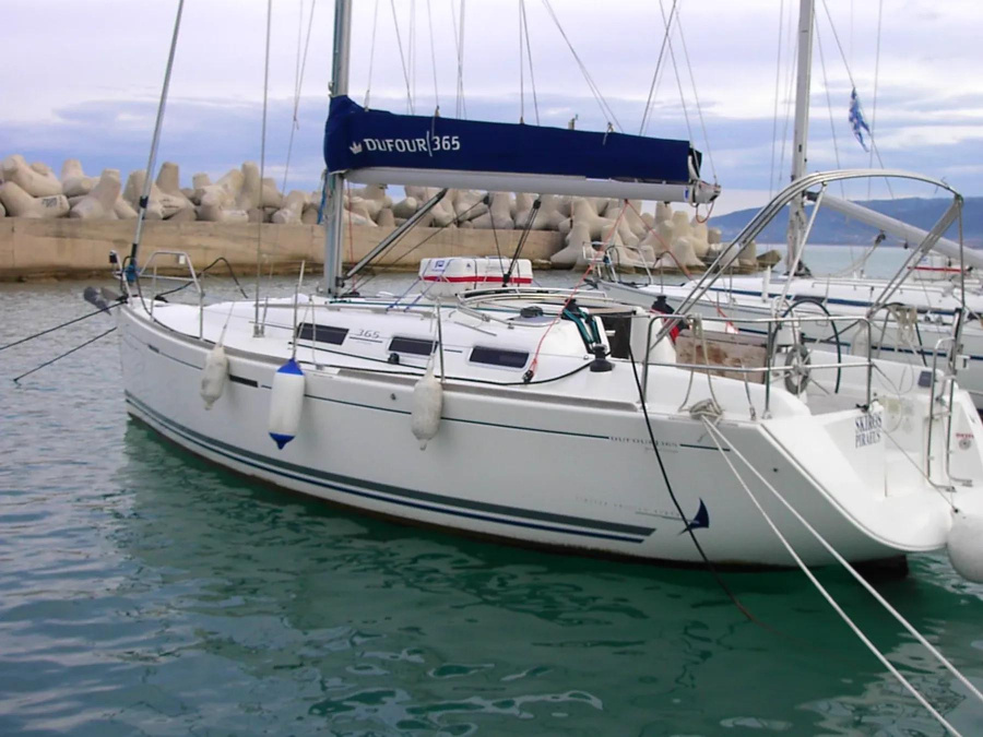 Photo #1 - Dufour 365 (Skiros) en Marina - 25479