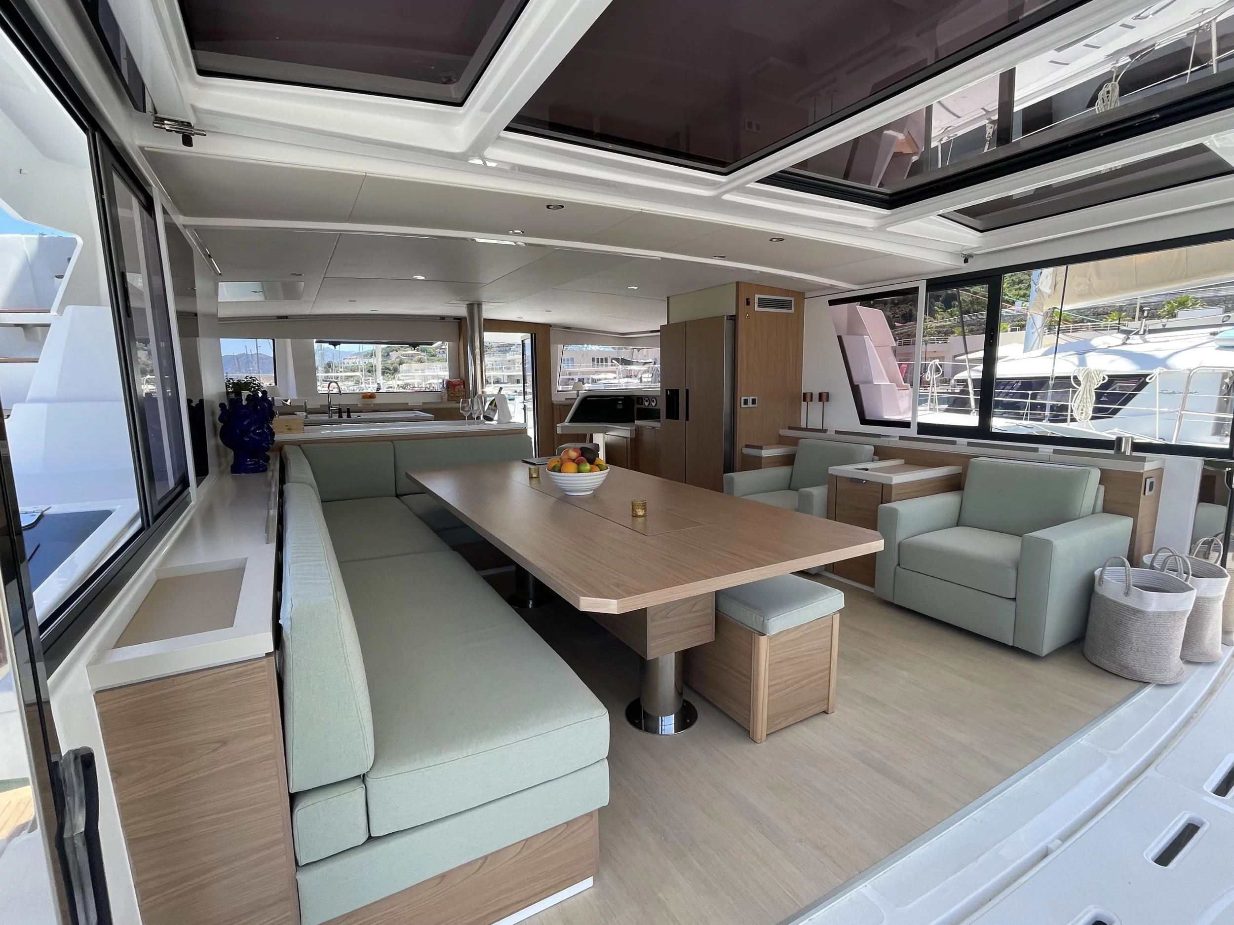 Bali 5.4. (Maia) Dinette - 38