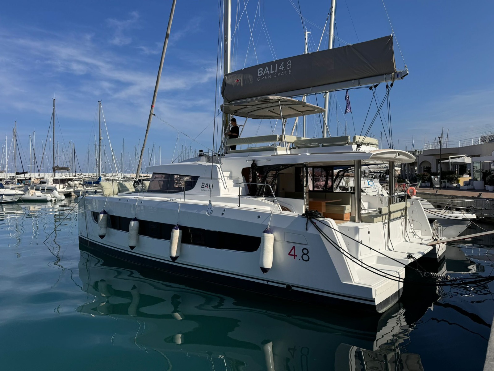 Photo #1 - Bali 4.8 Silver Dolphin (Silver Dolphin Sicilia) in Capo d'Orlando - 63182