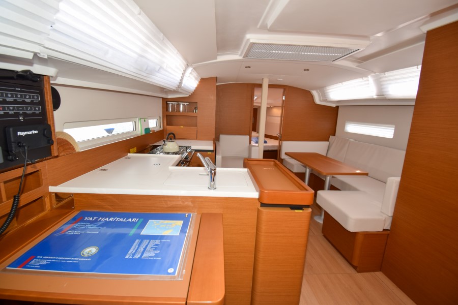 Photo #20 - Sun Odyssey 410 (Sky Ela) in Marmaris - 18786