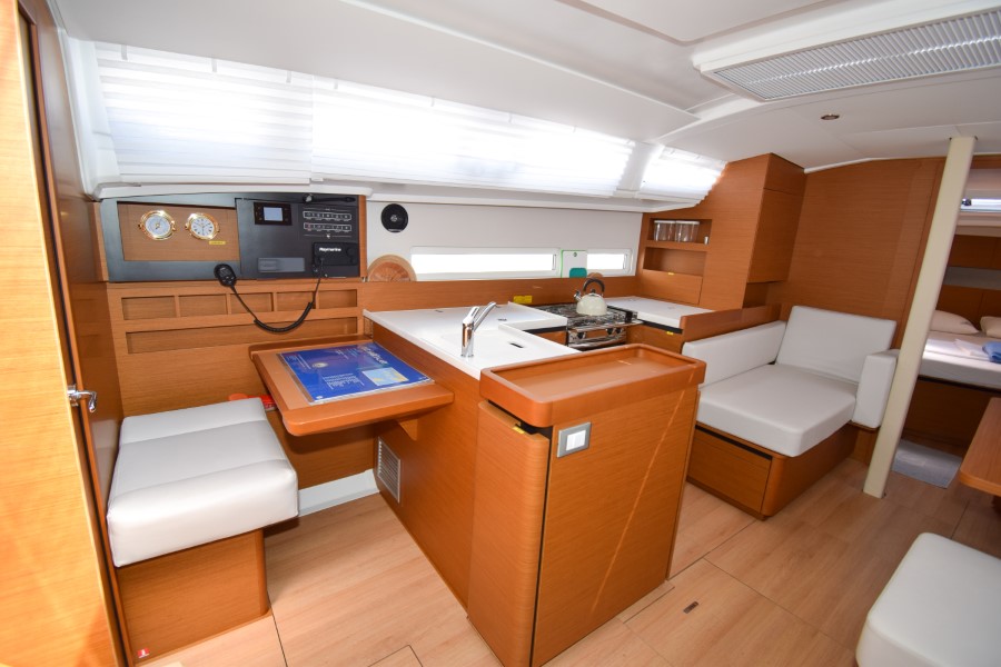 Photo #32 - Sun Odyssey 410 (Sky Ela) in Marmaris - 18786