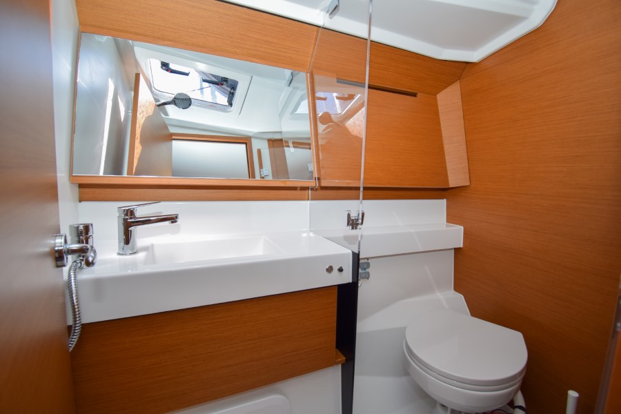 Photo #6 - Sun Odyssey 410 (Sky Ela) in Marmaris - 18786