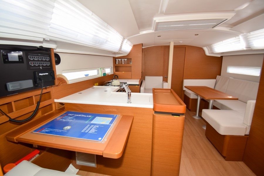 Photo #10 - Sun Odyssey 410 (Sky Ela) in Marmaris - 18786