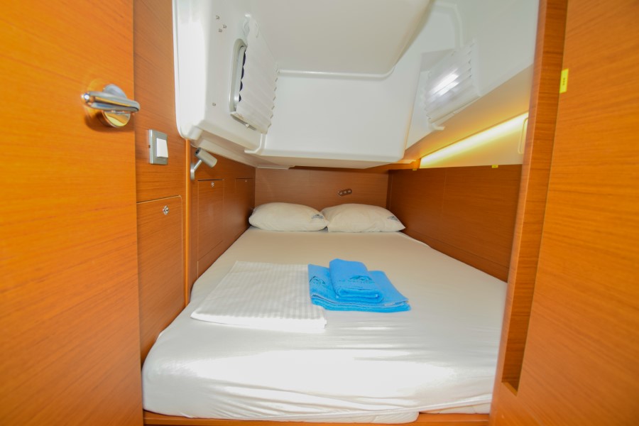 Photo #14 - Sun Odyssey 410 (Sky Ela) in Marmaris - 18786