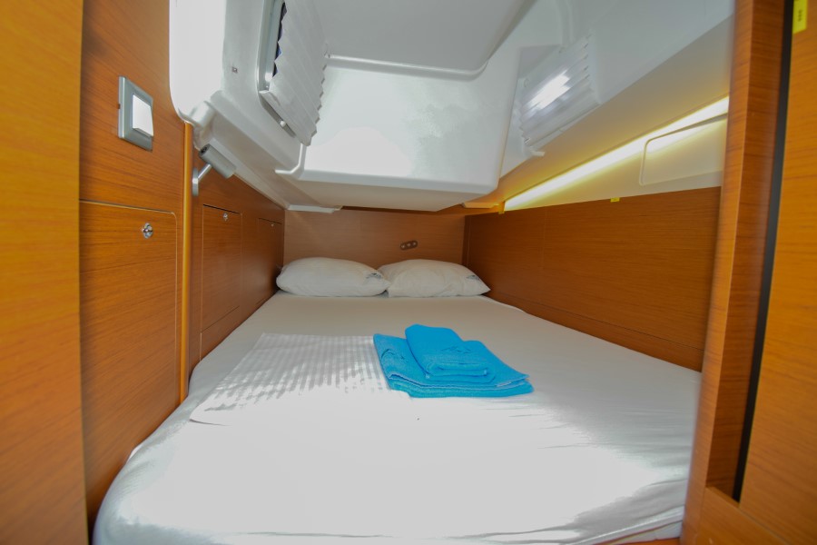 Photo #13 - Sun Odyssey 410 (Sky Ela) in Marmaris - 18786