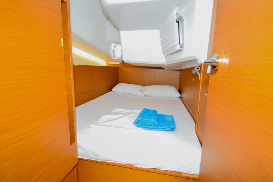 Photo #12 - Sun Odyssey 410 (Sky Ela) in Marmaris - 18786