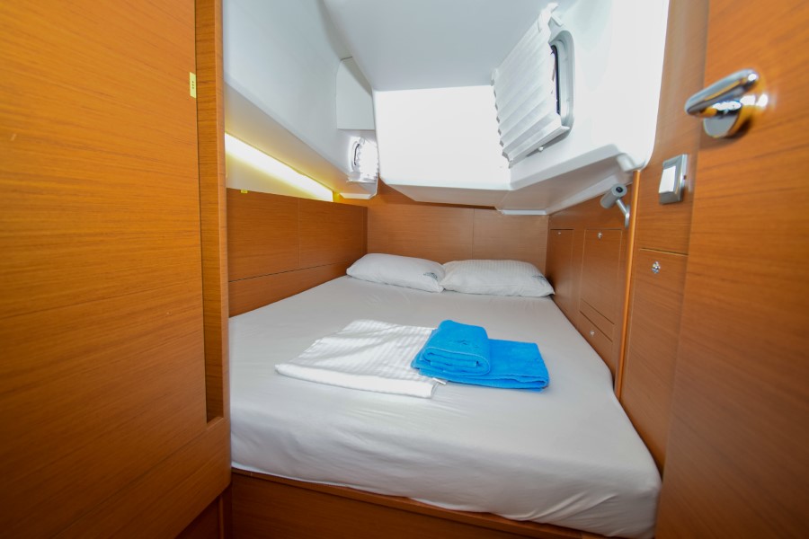Photo #28 - Sun Odyssey 410 (Sky Ela) in Marmaris - 18786
