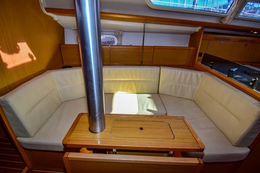 Photo #5 - Sun Odyssey 36i (Schnecke) en Marmaris - 18721