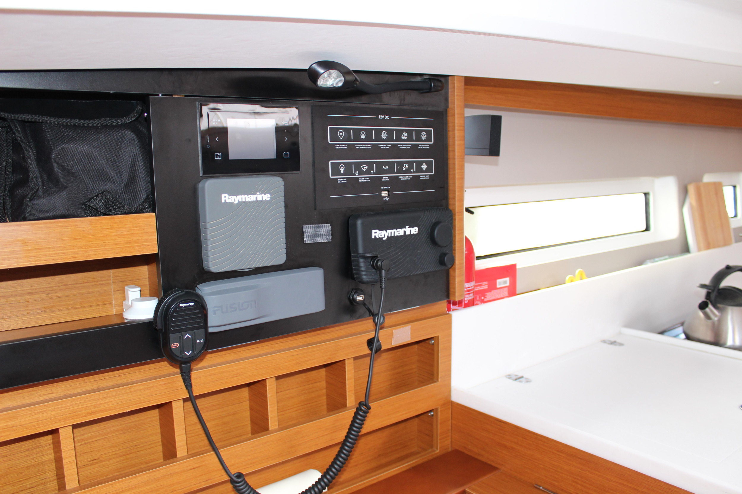 Photo #8 - Sun Odyssey 440 () in Raiatea - 9907