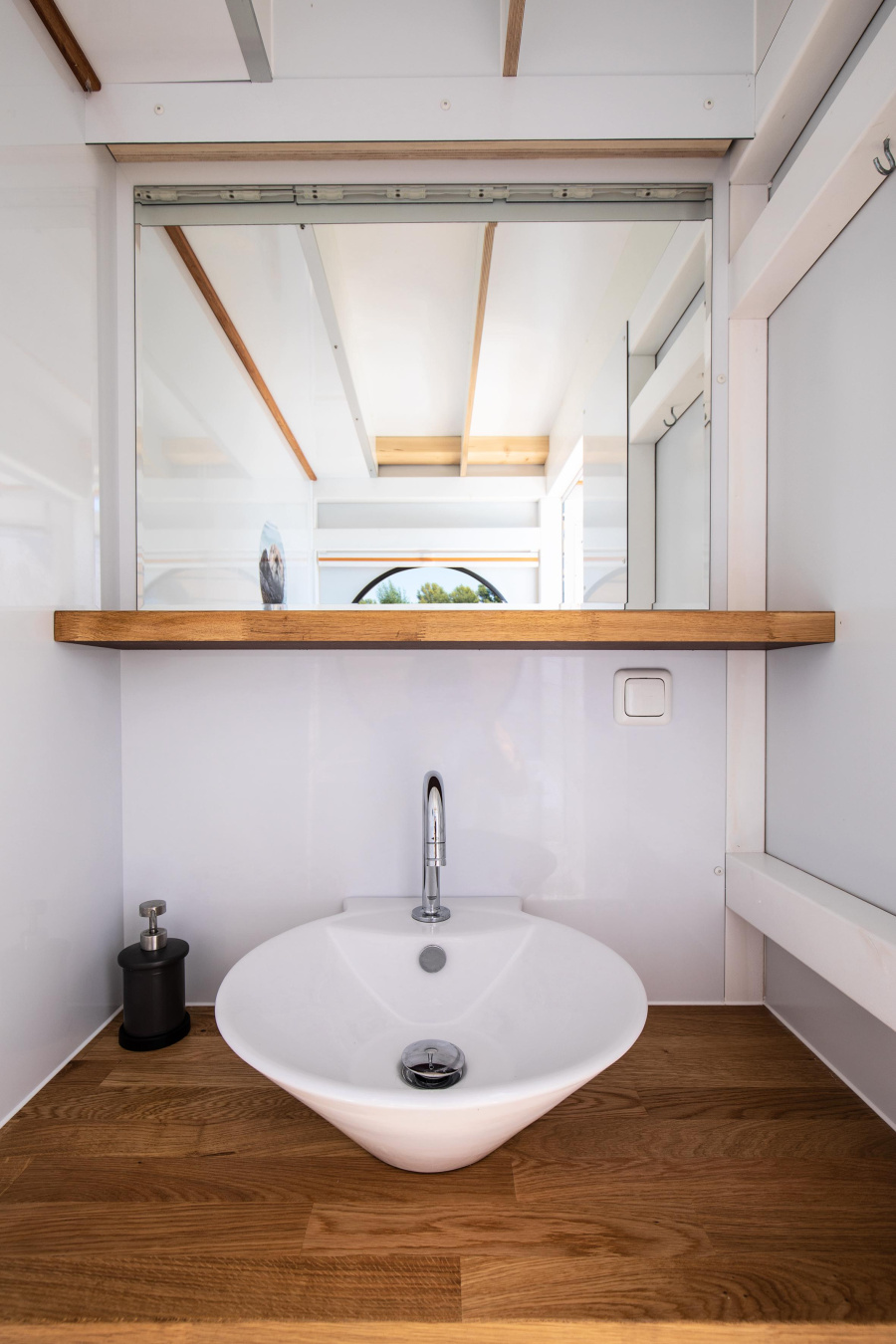Photo #8 - Houseboat (Rolly Boat max) (Amsterdam) en Kinrooi - 21763