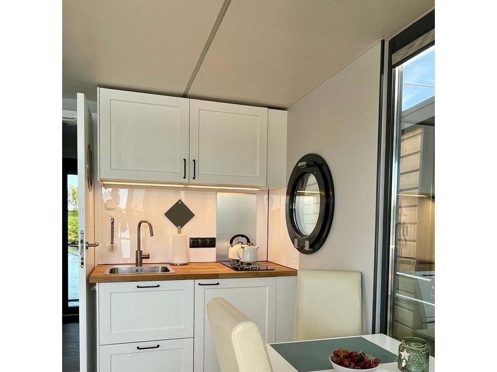 Photo #17 - Houseboat (La Marre Plus & Lamre M) (Hamburg) in Kinrooi - 21760