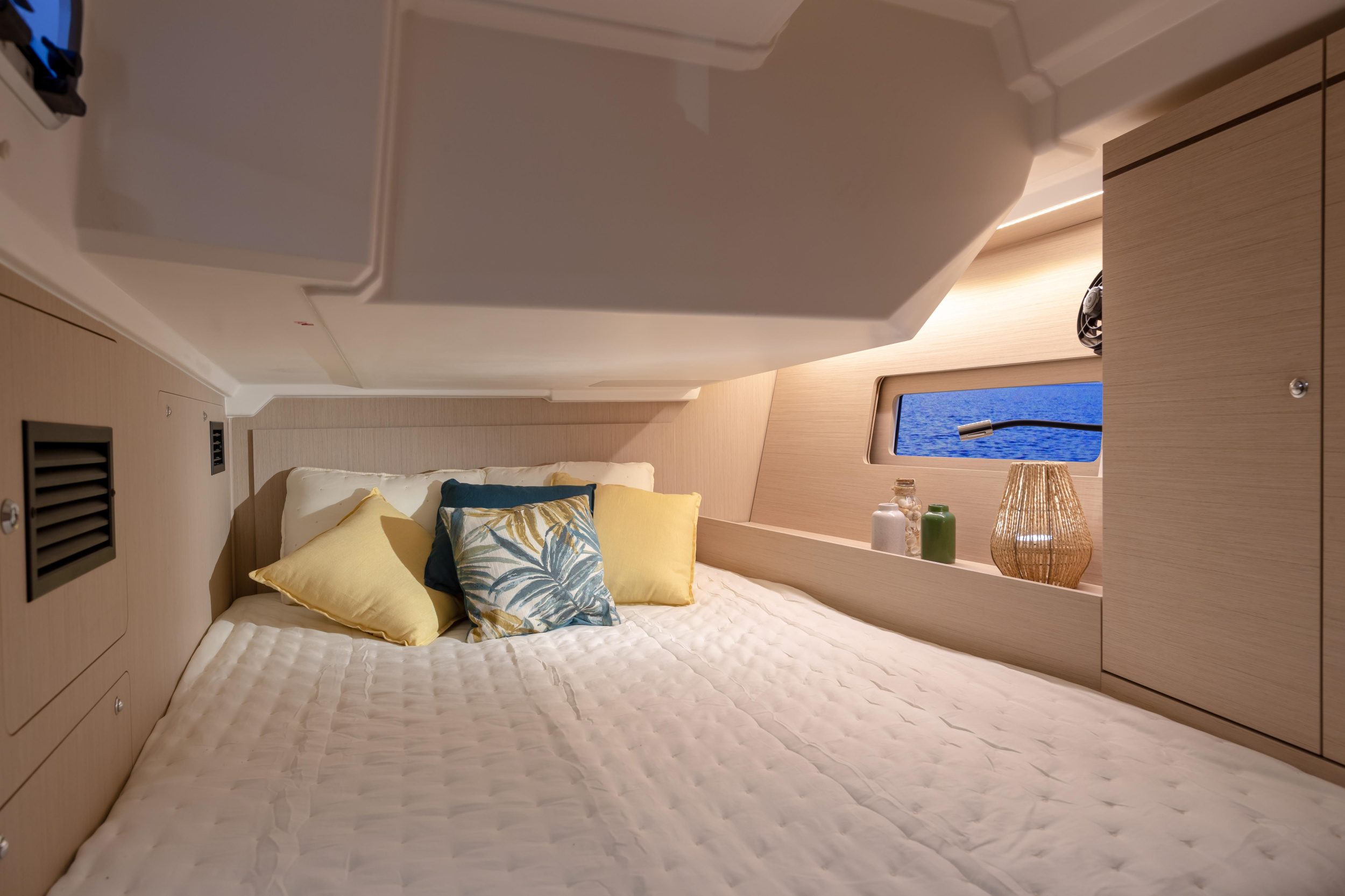 Photo #18 - Oceanis 46 () in Marina - 16695