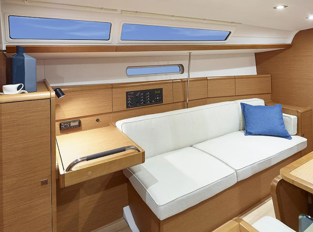 Photo #5 - Sun Odyssey 389 () en Lefkada - 10338