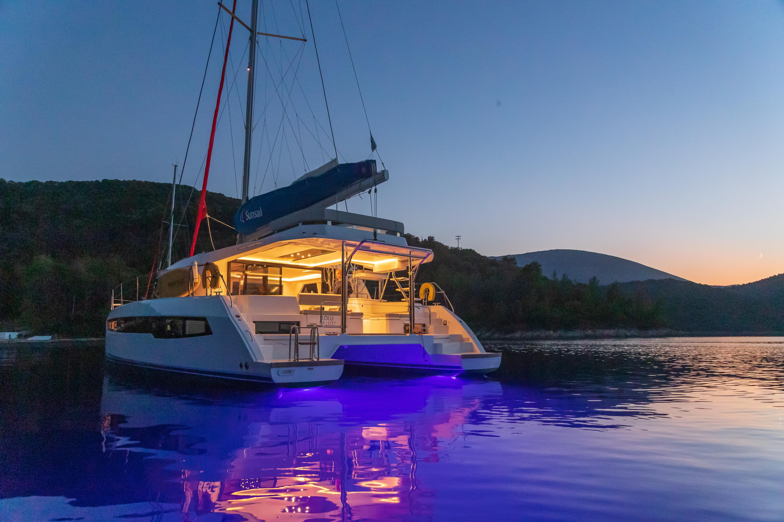 Photo #12 - Leopard 45 () in English Harbour - 13276