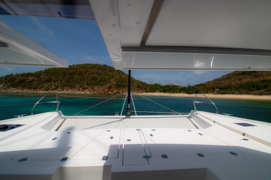 Photo #4 - Leopard 45 () in Raiatea - 7313