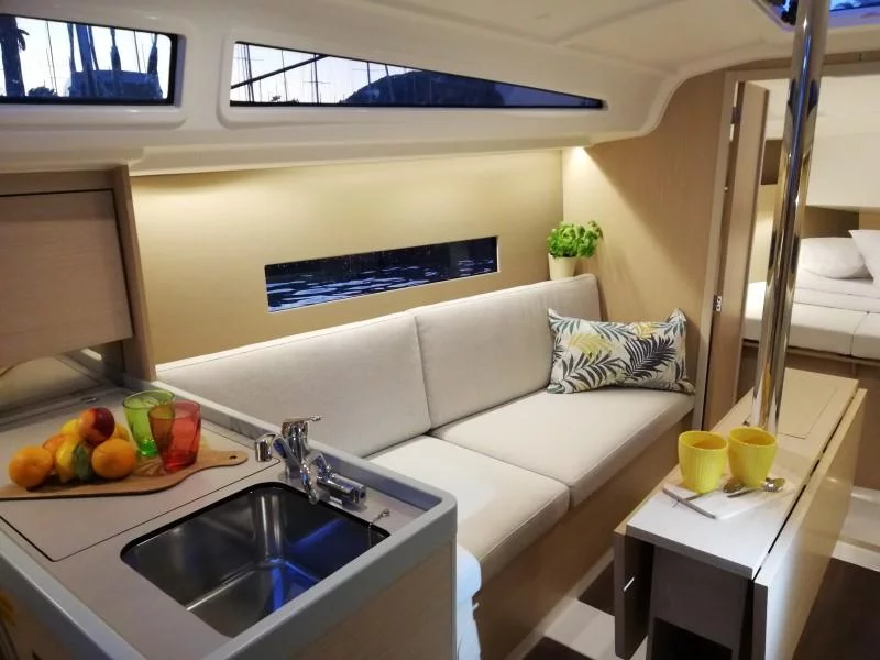 Oceanis 30.1 (YODA) Interior image - 1