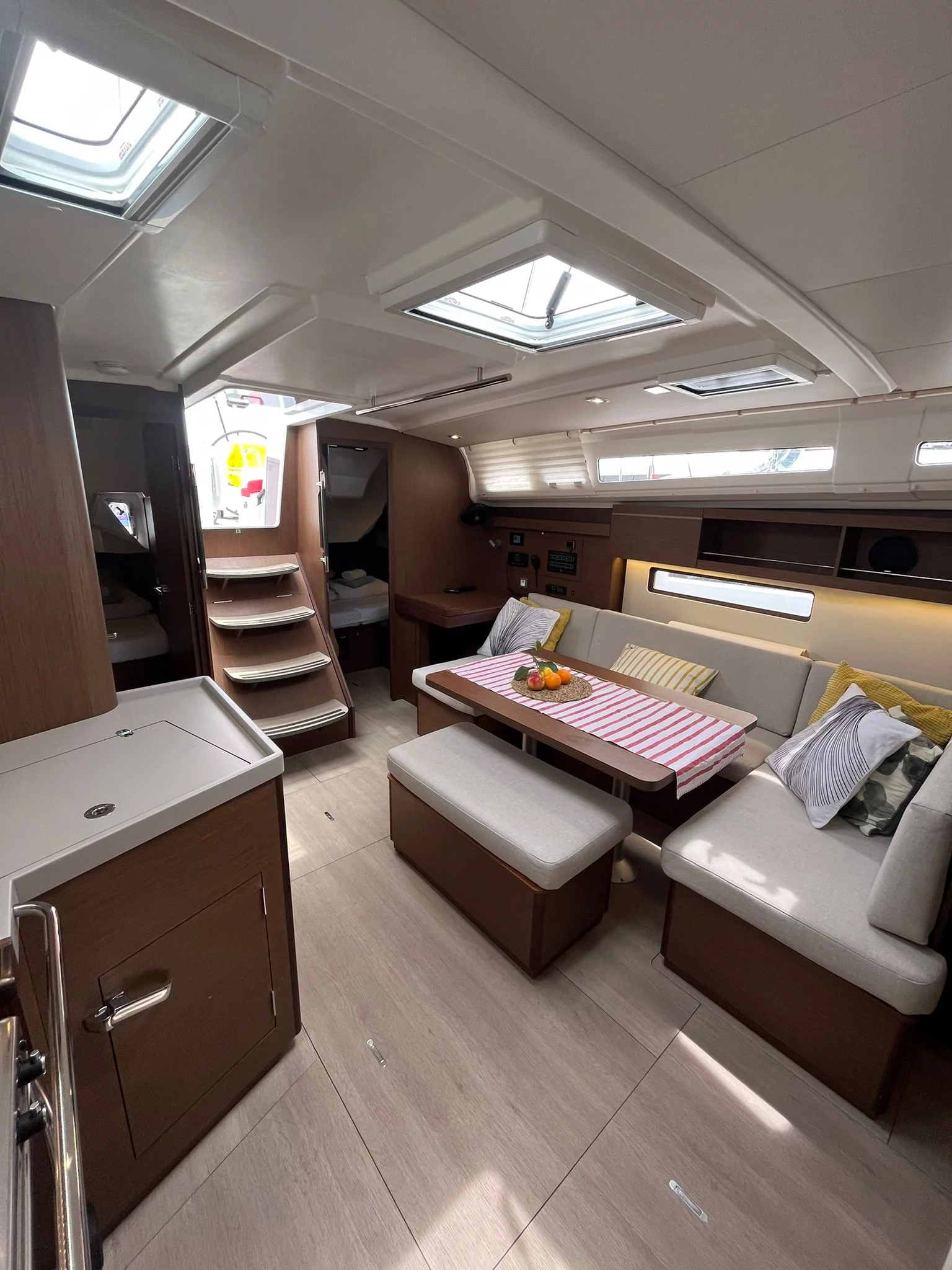 Oceanis 40.1 (KOBE)  - 1