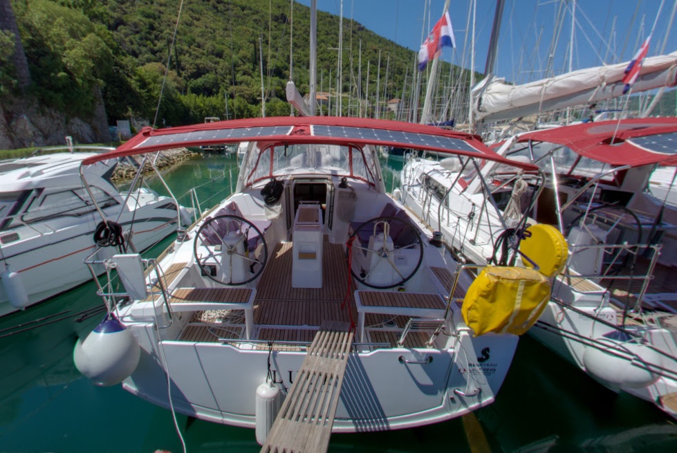 Photo #7 - Oceanis 38.1 (LUCE) in Dubrovnik - 8708