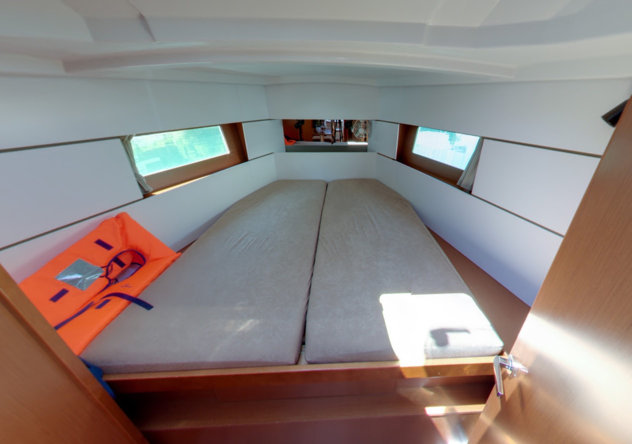 Photo #5 - Oceanis 38.1 (LUCE) in Dubrovnik - 8708