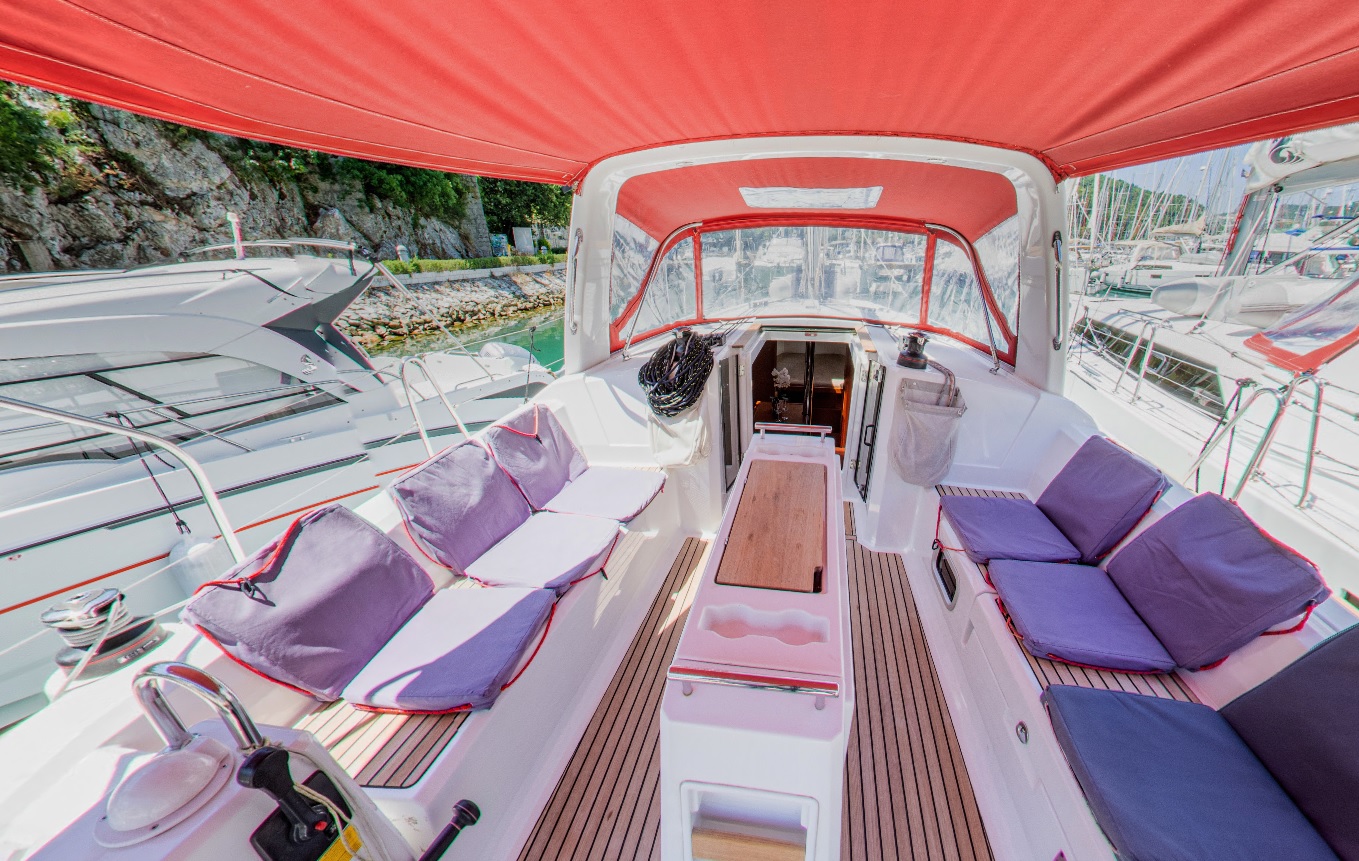 Photo #2 - Oceanis 38.1 (LUCE) in Dubrovnik - 8708