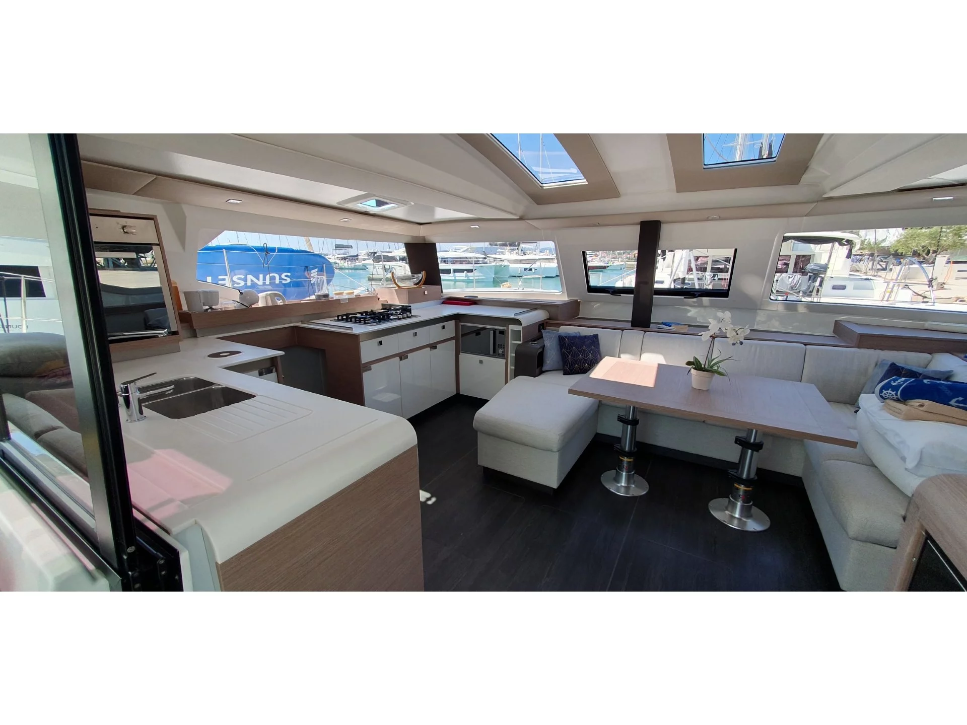 Elba 45 (SUMMER FLOW) Interior image - 11