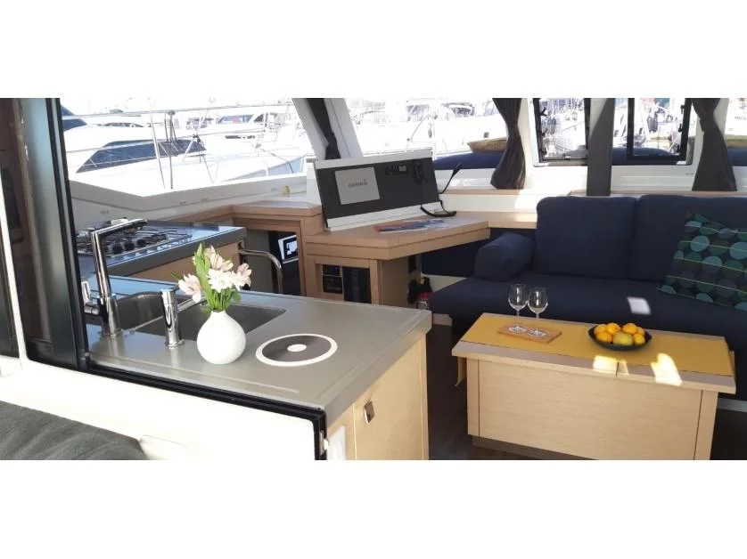 Lucia 40 (NALA) Interior image - 3