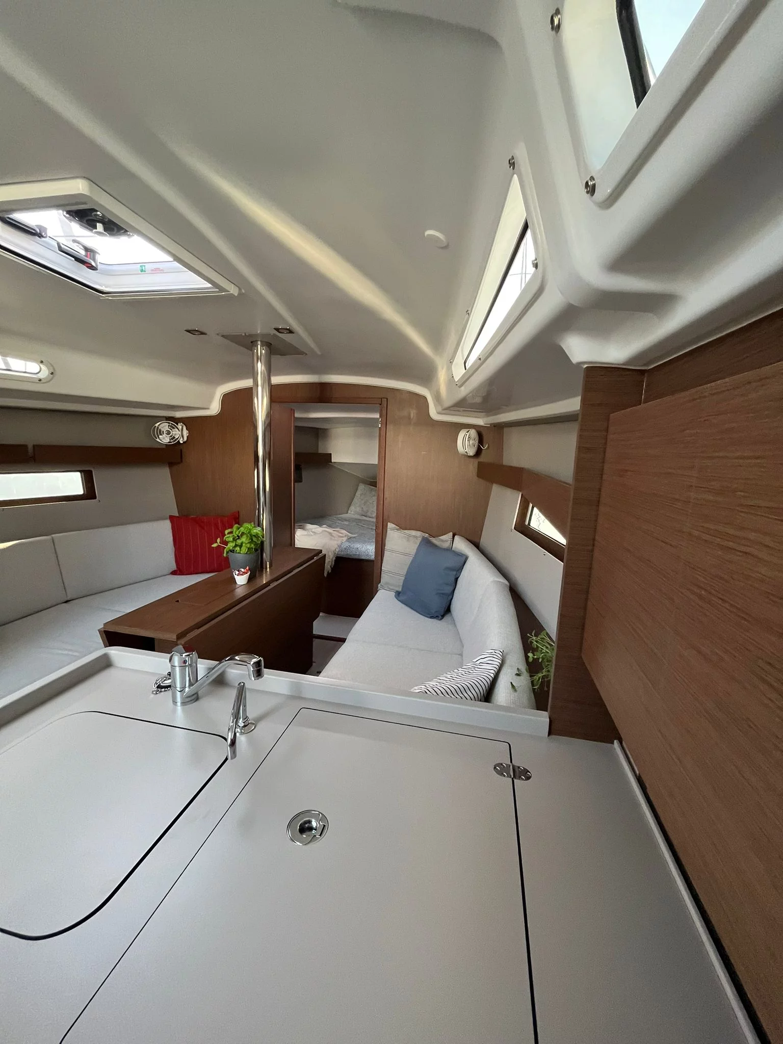 Oceanis 34.1 (ROOKIE)  - 7
