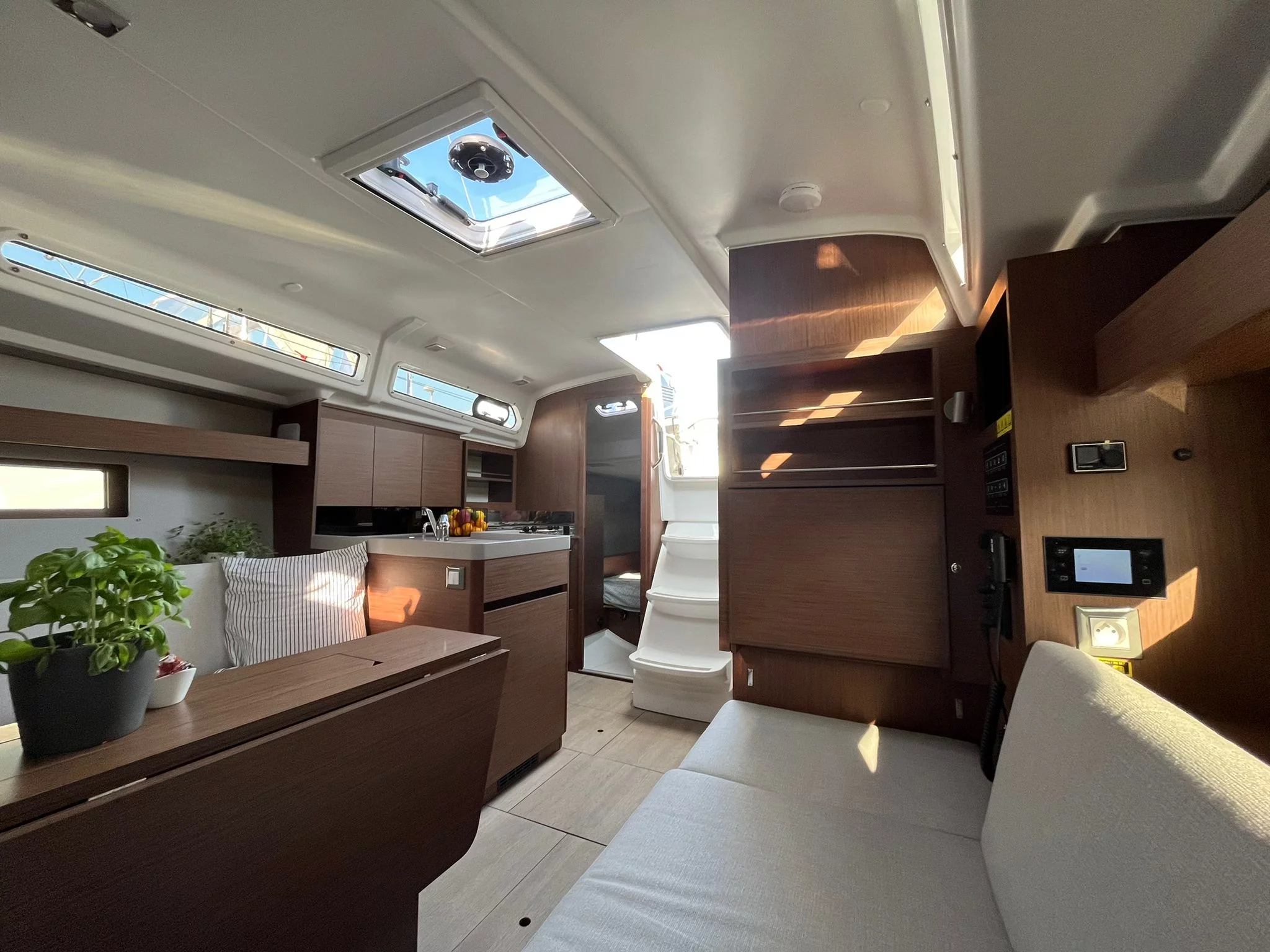 Oceanis 34.1 (ROOKIE)  - 35