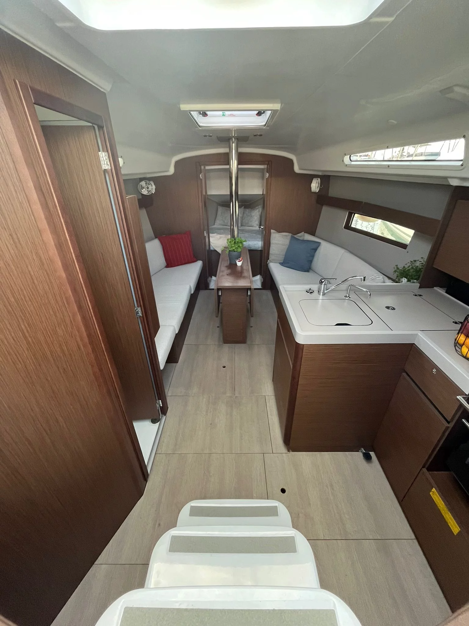 Oceanis 34.1 (ROOKIE)  - 24