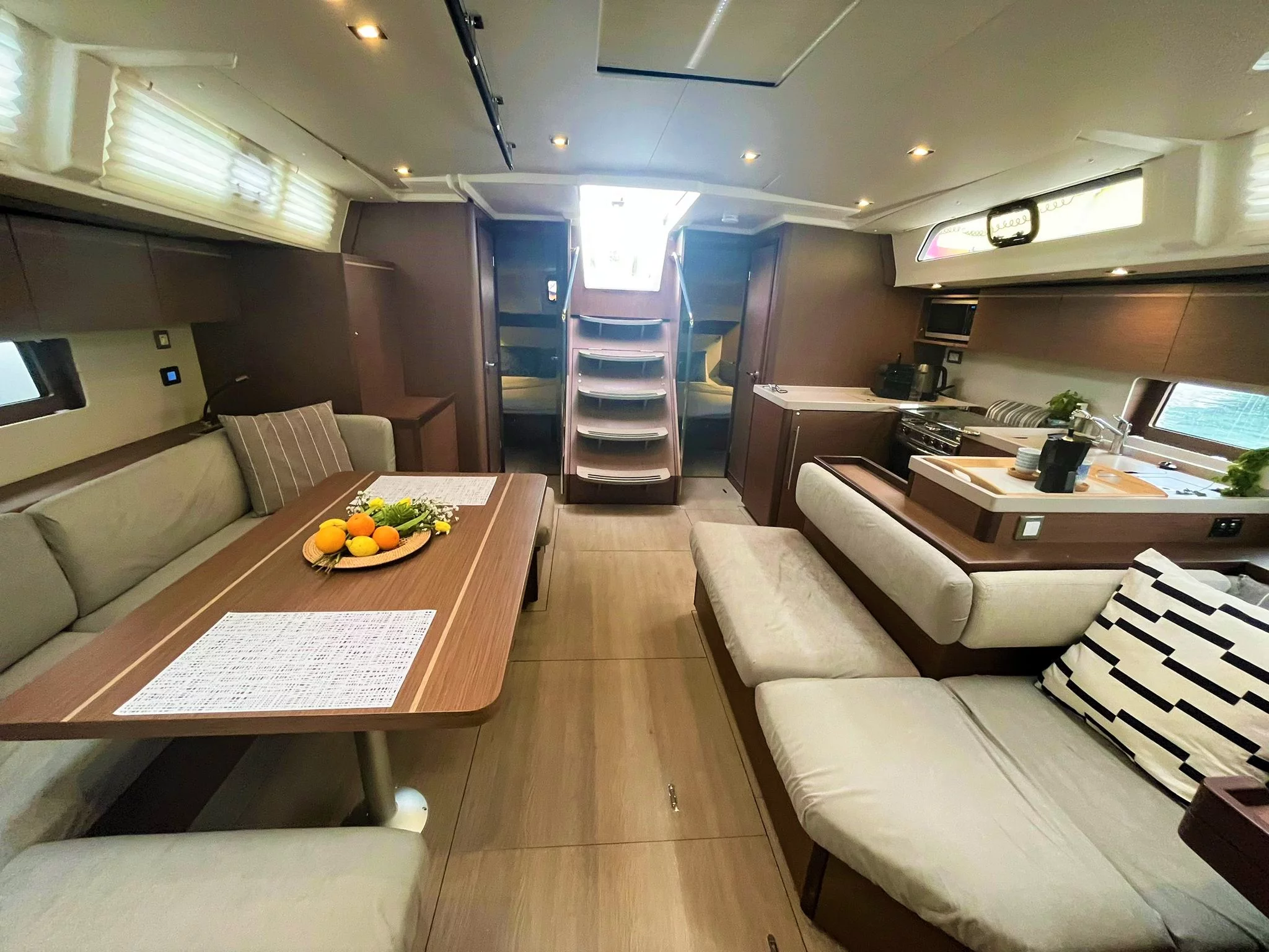 Oceanis 51.1 - 4 +1 cab (ULTRA SPIRIT)  - 4