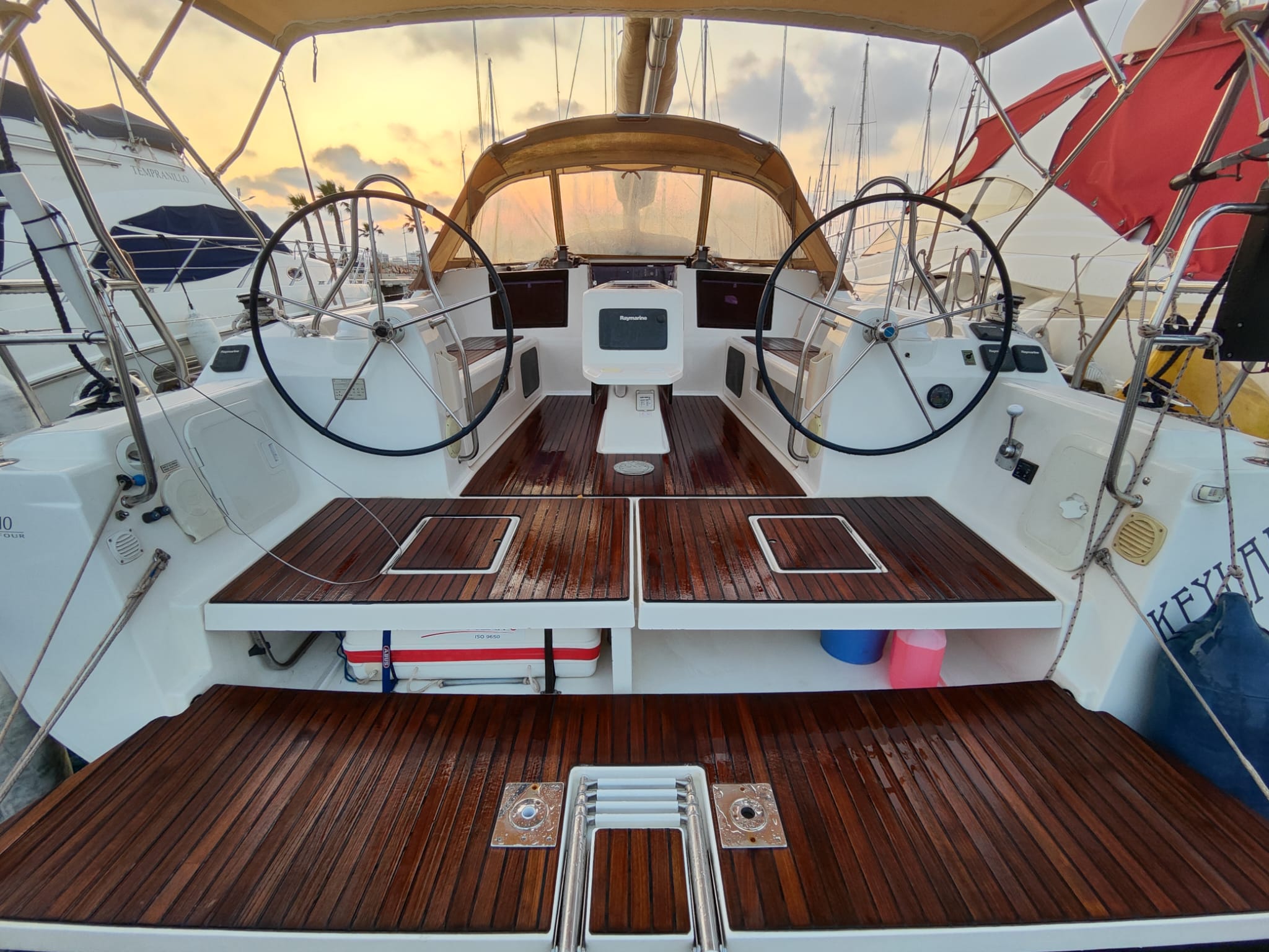 Photo #18 - Dufour 410 Grand Large (Keylam) in Ayamonte - 21769