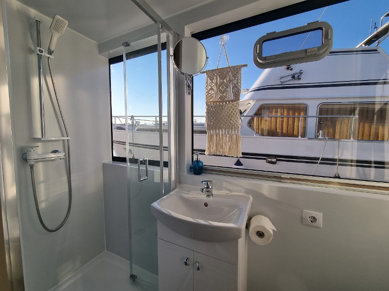 Photo #7 - Houseboat (Luxboot) (Laflora) en Kinrooi - 21756