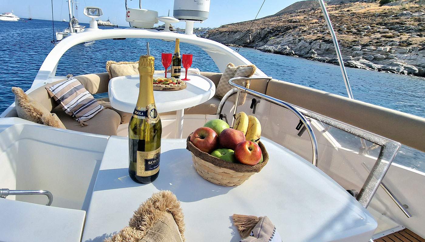 Photo #16 - Fairline Phantom 43ft (Fairline) en Mykonos - 12569